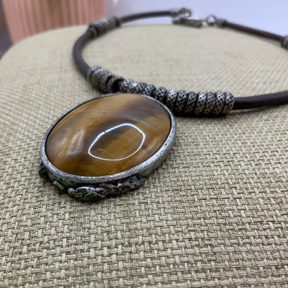 Lucky Brand Tiger Eye Pendant Leather Cord Silver Distressed Tone Boho Necklace - Picture 5 of 7